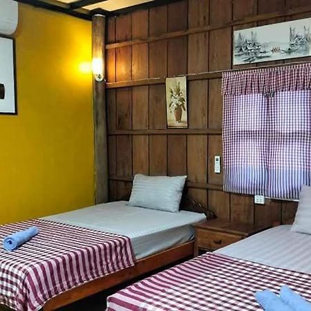 Fish Island Bungalows Kampot Esterno foto