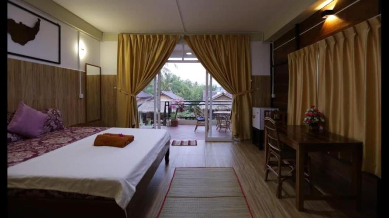 Fish Island Bungalows Kampot Esterno foto