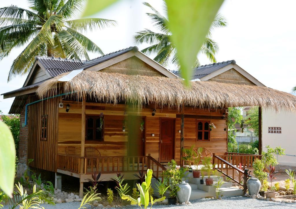 Fish Island Bungalows Kampot Esterno foto