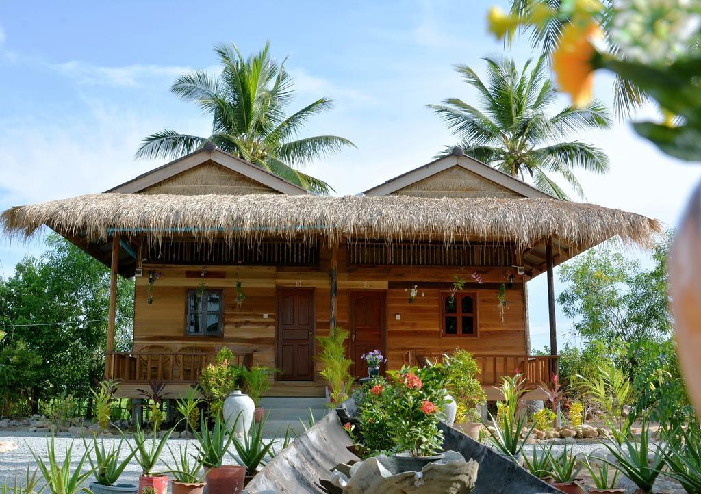 Fish Island Bungalows Kampot Esterno foto