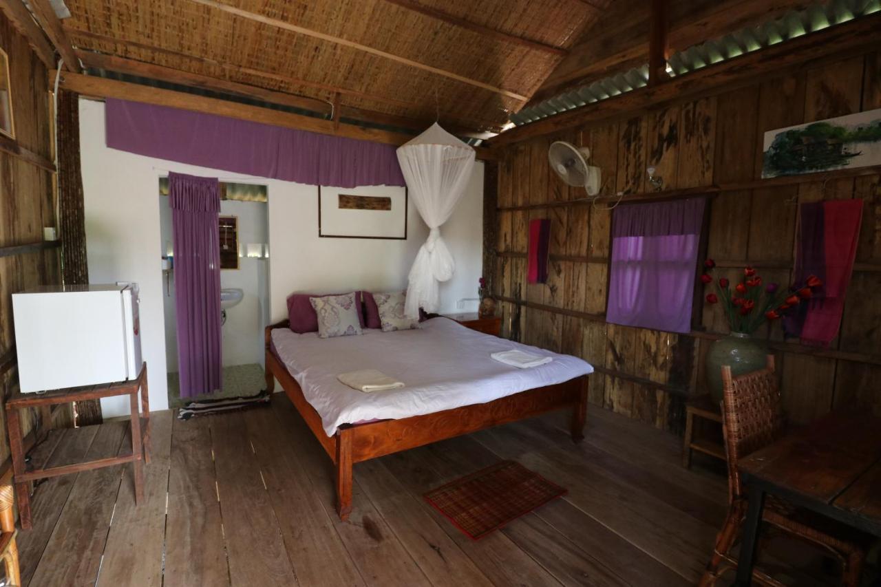 Fish Island Bungalows Kampot Esterno foto